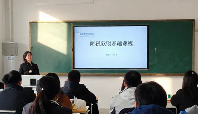 课程优化中学习支持的适用条件与选型建议